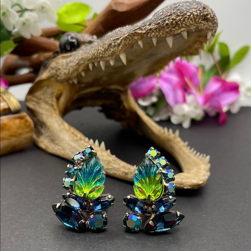 Molded glass two tone clip on earrings vintage